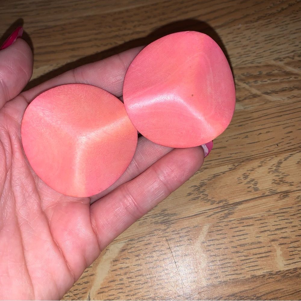 Vintage Oversized Wooden? salmon Pink Stud Earrings Jewelry